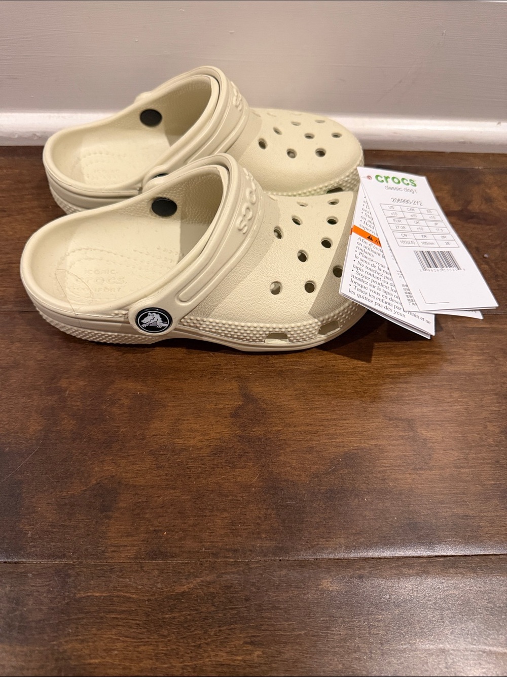 CROCS Kids Classic Clog in Cream